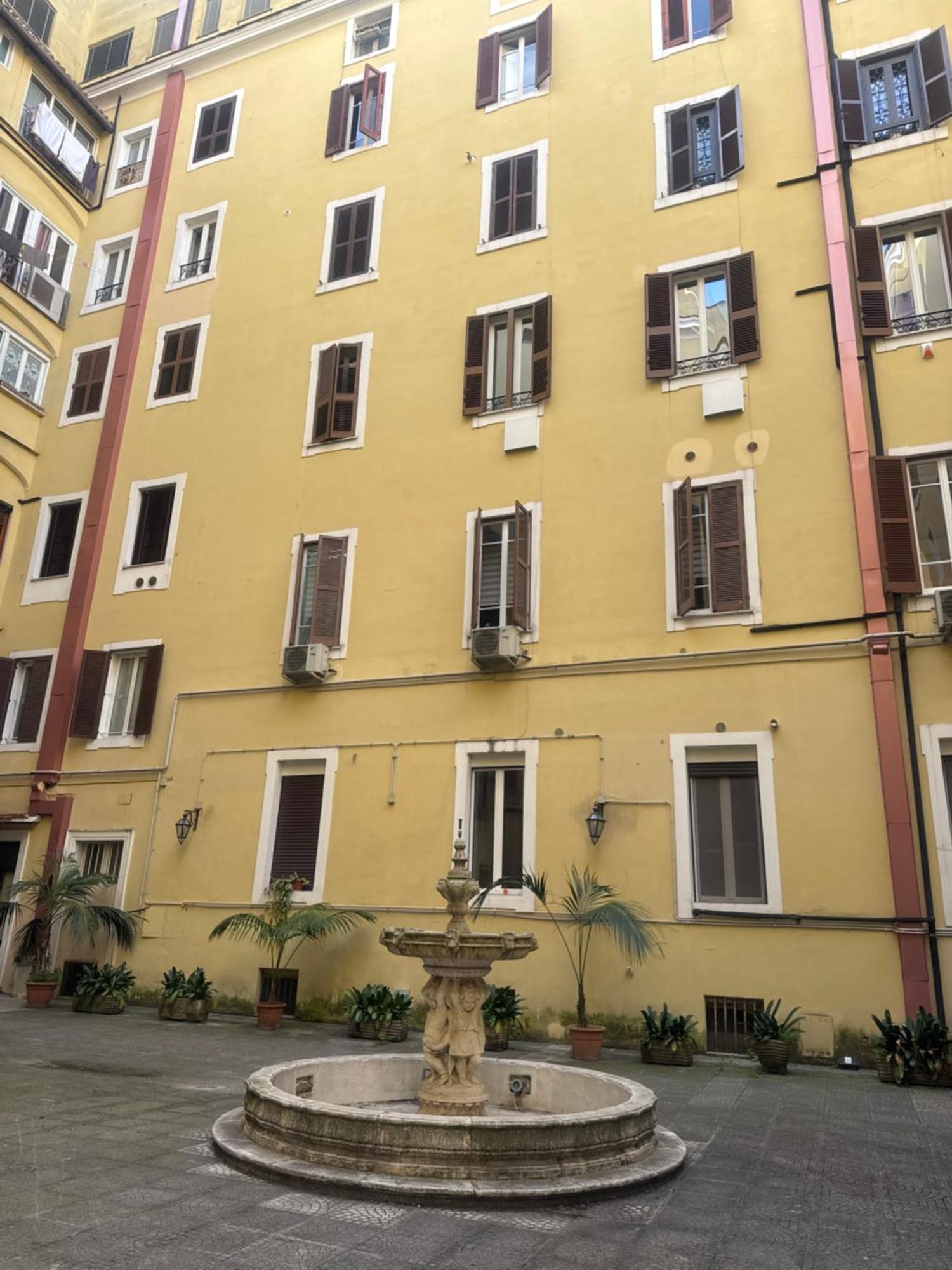 Munsi Vatican House — Foto 3